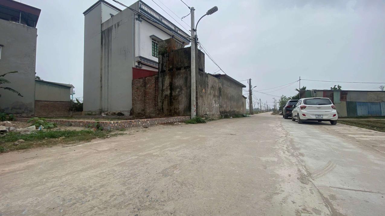 Bán đất ngay Quang Minh, Mê Linh. full thổ cư, 50m2, ô tô vào đất