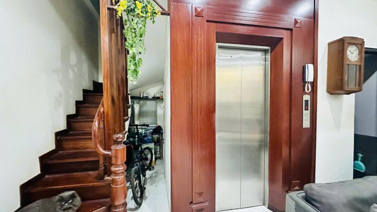 Bán nhà gần trục chính Hà Đông, Hà Nội, nhà ô tô đỗ cửa, khu đô thị sầm uất