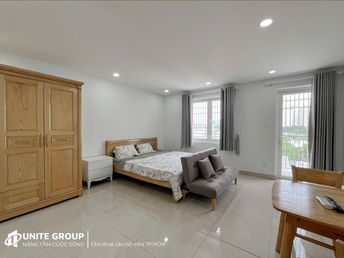 Cho thuê căn hộ dịch vụ đường số 9, Tân Phong, Quận 7, ban công