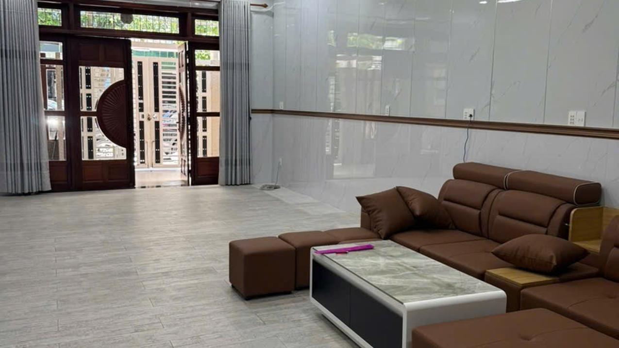 Bán siêu phẩm nhà 3 tầng Hòa Xuân, Đà Nẵng - Giá chỉ 6,18 tỷ