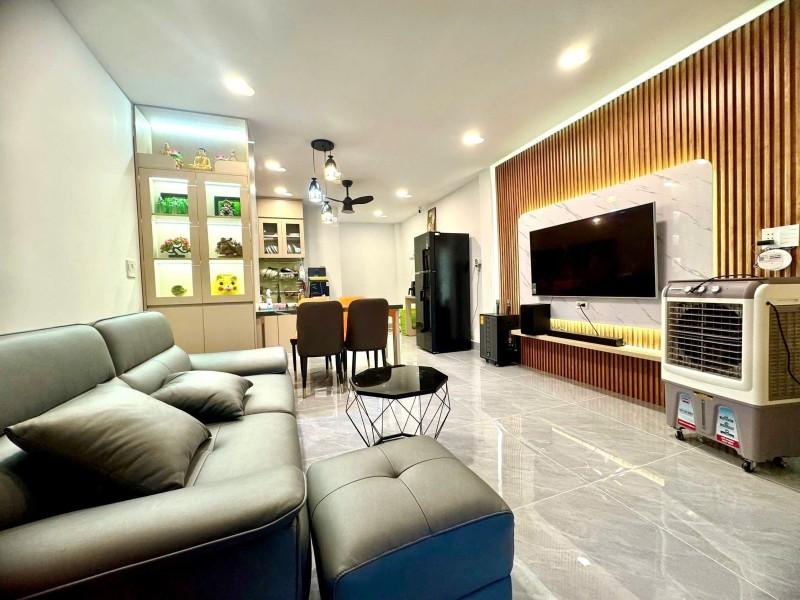 Bán nhà đường 102, Tăng Nhơn Phú A, Quận 9, 2 tầng, 56m2, HXH, 2PN, nhà full sổ, 6.35 tỷ