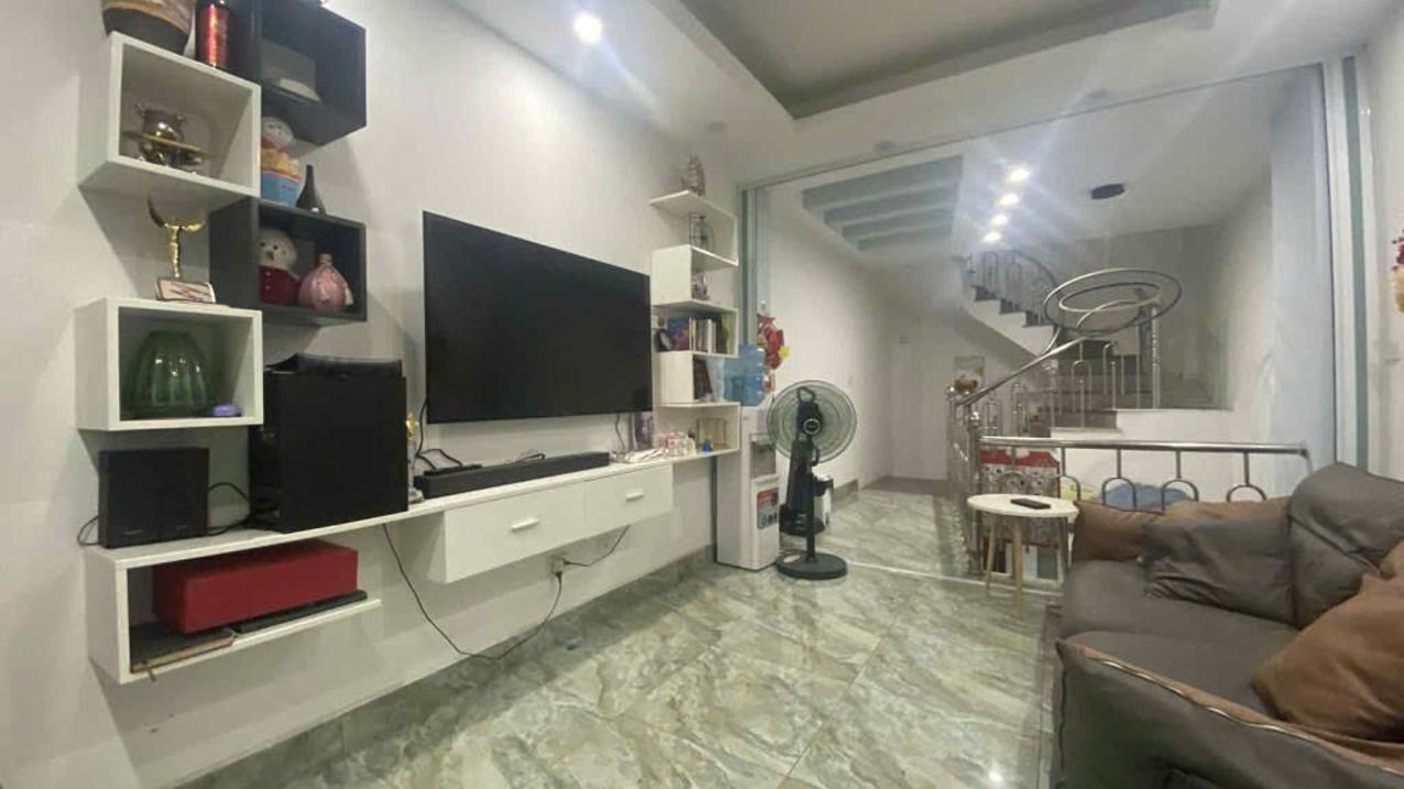 Bán nhà phố Xuân Đỉnh, Bắc Từ Liêm, ô tô lùi tận cửa, nhà full sổ