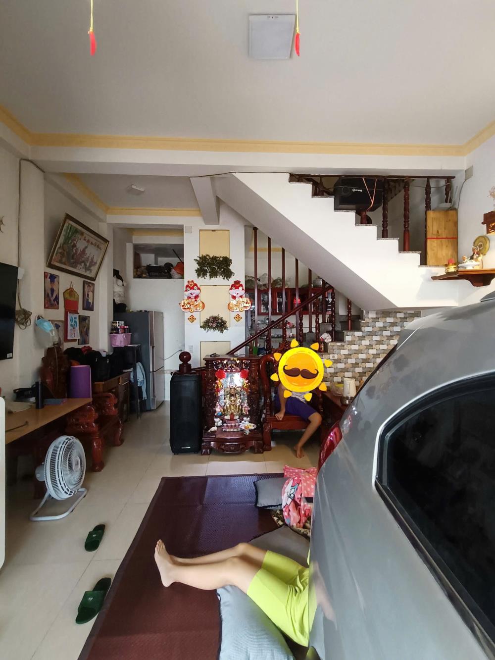 Bán gấp nhà 2 tầng giá tốt đường Lê Đình Cần, Bình Tân, nhà giá dưới 5 tỷ