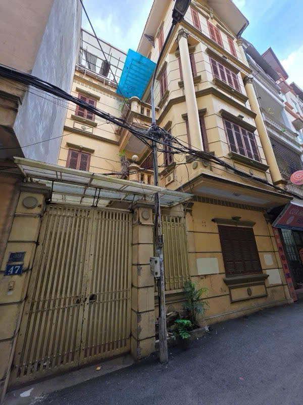 Bán nhà Xuân Thuỷ, Cầu Giấy khu hiếm nhà bán 2 mặt thoáng vĩnh viễn