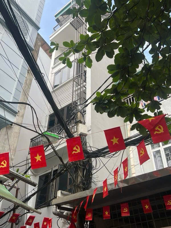 Bán chung cư mini Cầu Giấy - dòng tiền ổn định - ở sướng cho thuê lời - mặt ngõ