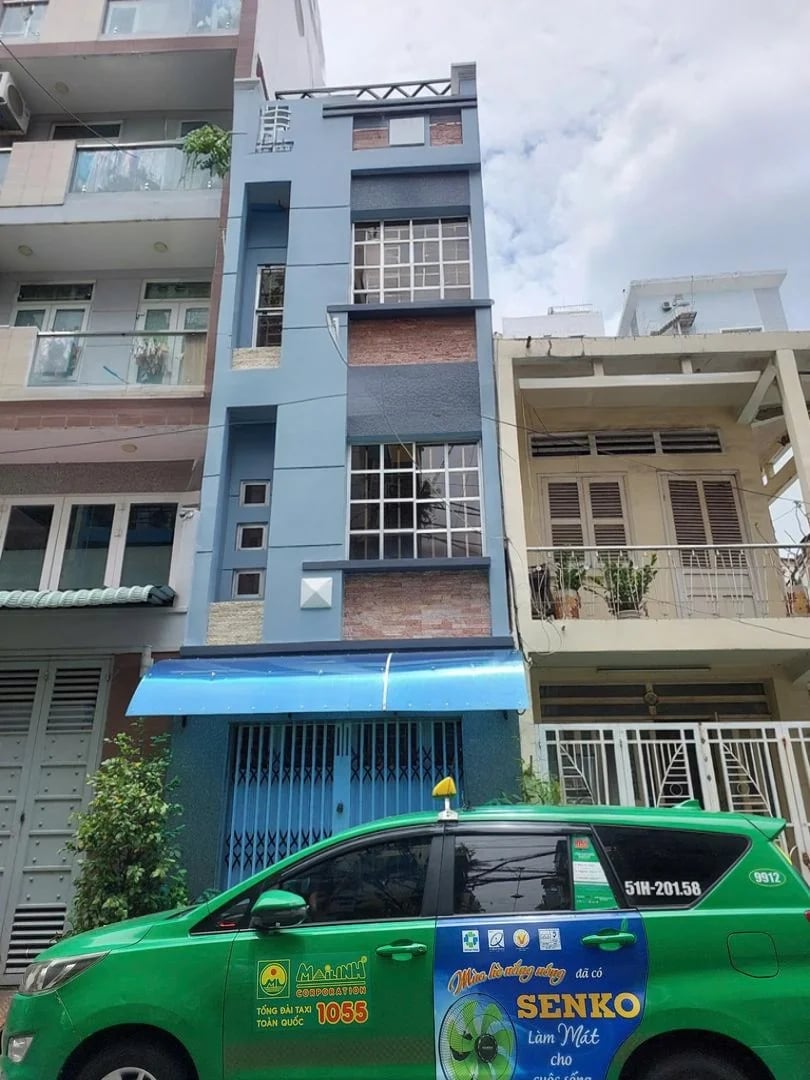 Bán nhà gần chợ Bàn Cờ, Quận 3, hxh 8m, 35m2 4 tầng đi bộ sang Quận 1, giá chỉ 8,85 tỷ