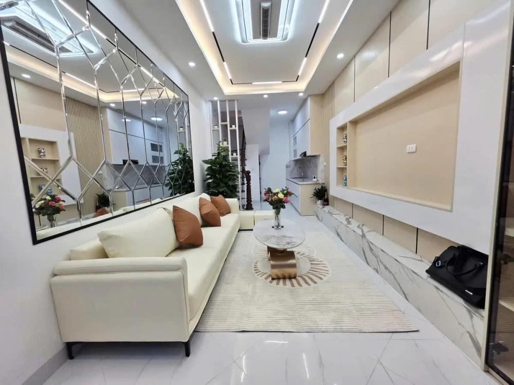 Bán nhà ngõ Đại La, Hai Bà Trưng, gần ô tô,30m2 x 4 tầng x mặt tiền 4.3m, giá 6.99 tỷ