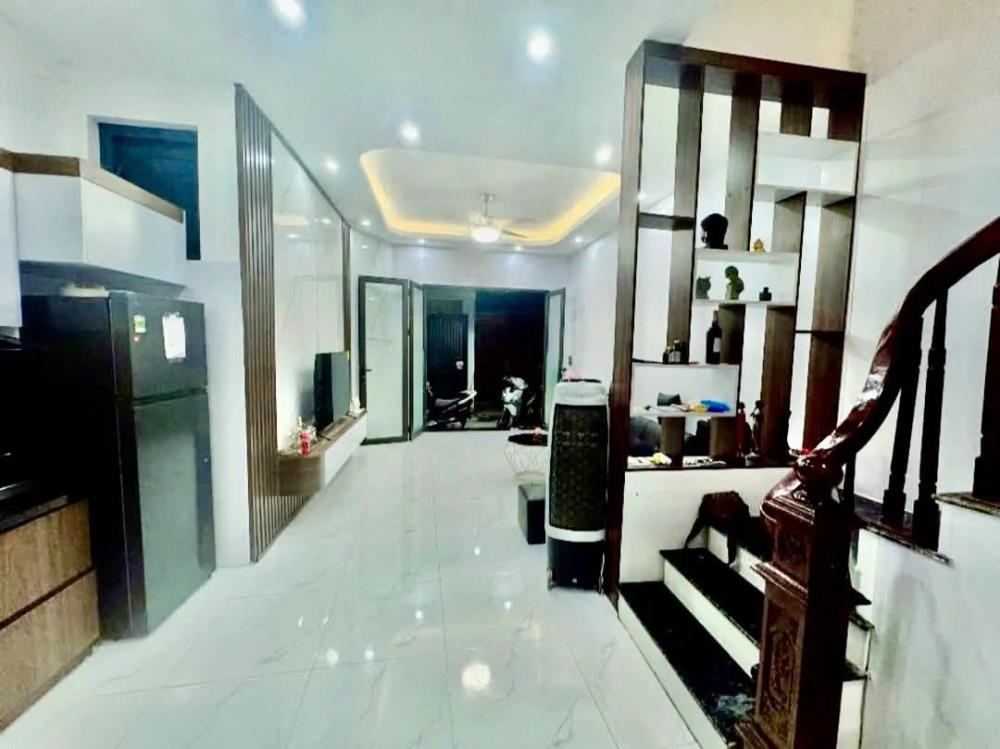 Bán nhà phố Đê Trần Khát Chân, 45m2, 5 tầng, mặt tiền 5m, 7.5 tỷ mới ở luôn