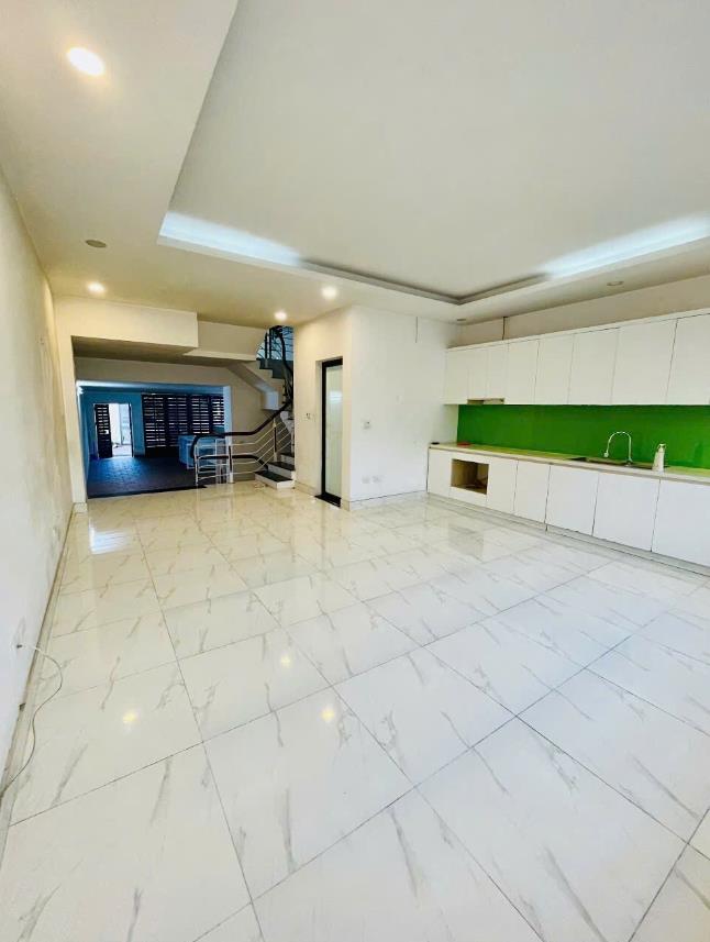 Bán nhà mặt phố An Dương Vương, 110m2 vỉa hè, ô tô tránh, gpxd 7 tầng 1 hầm