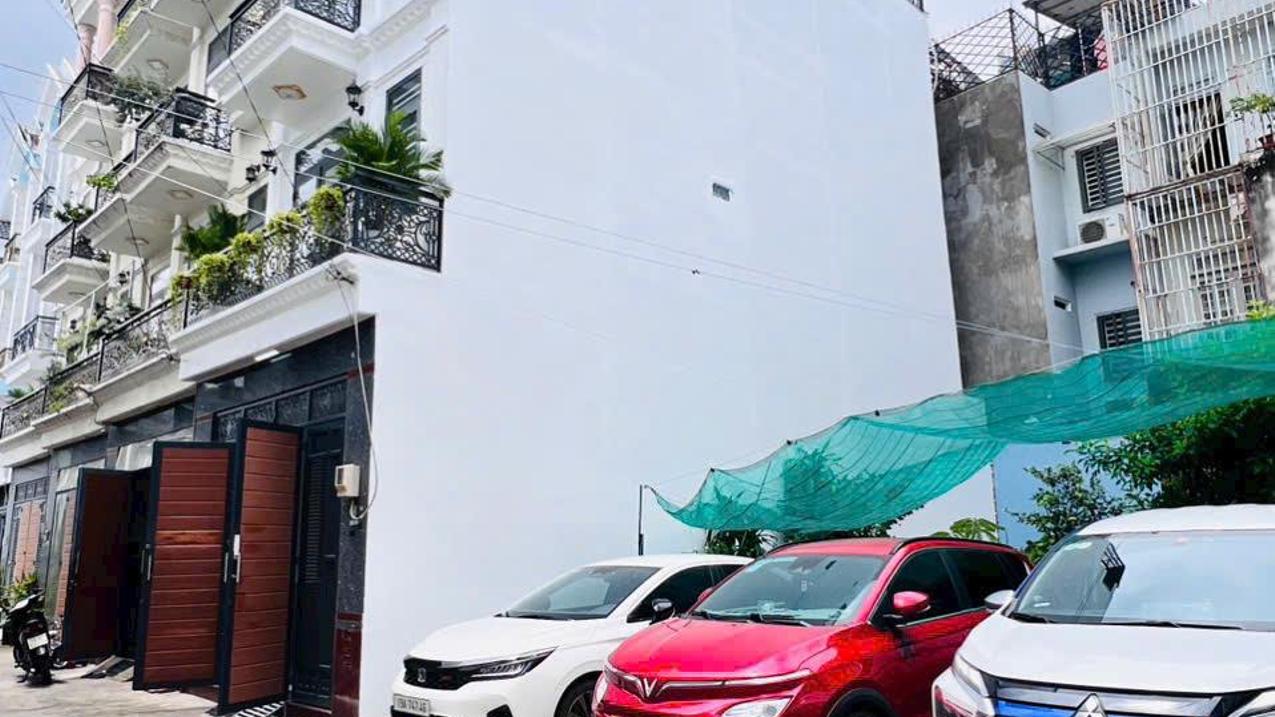 Bán nhà  Quận 12, Nguyễn Ảnh Thủ, hẻm xe hơi quay đầu, 72m2, 4 tầng 5 PN, sổ hồng giá 6.x tỷ