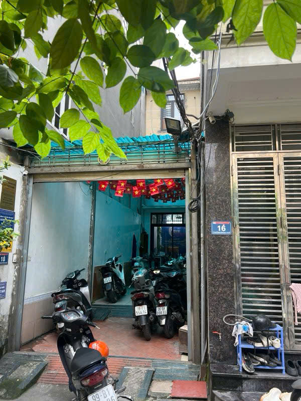 Bán nhà Doãn Chí Thiện, Cầu Giấy, đất phân lô, ô tô vào nhà, 82m2 chỉ 16,2 tỷ