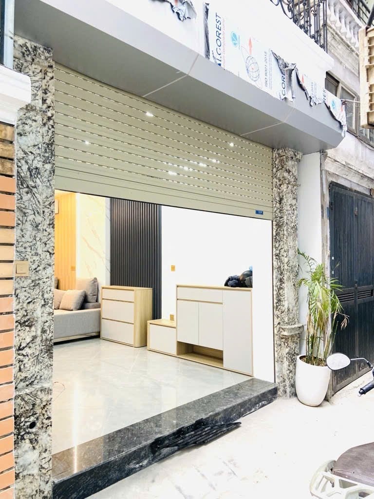 Bán nhà Đội cấn, 6 tầng thang máy, full nội thất, sống trung tâm tiện đủ thứ