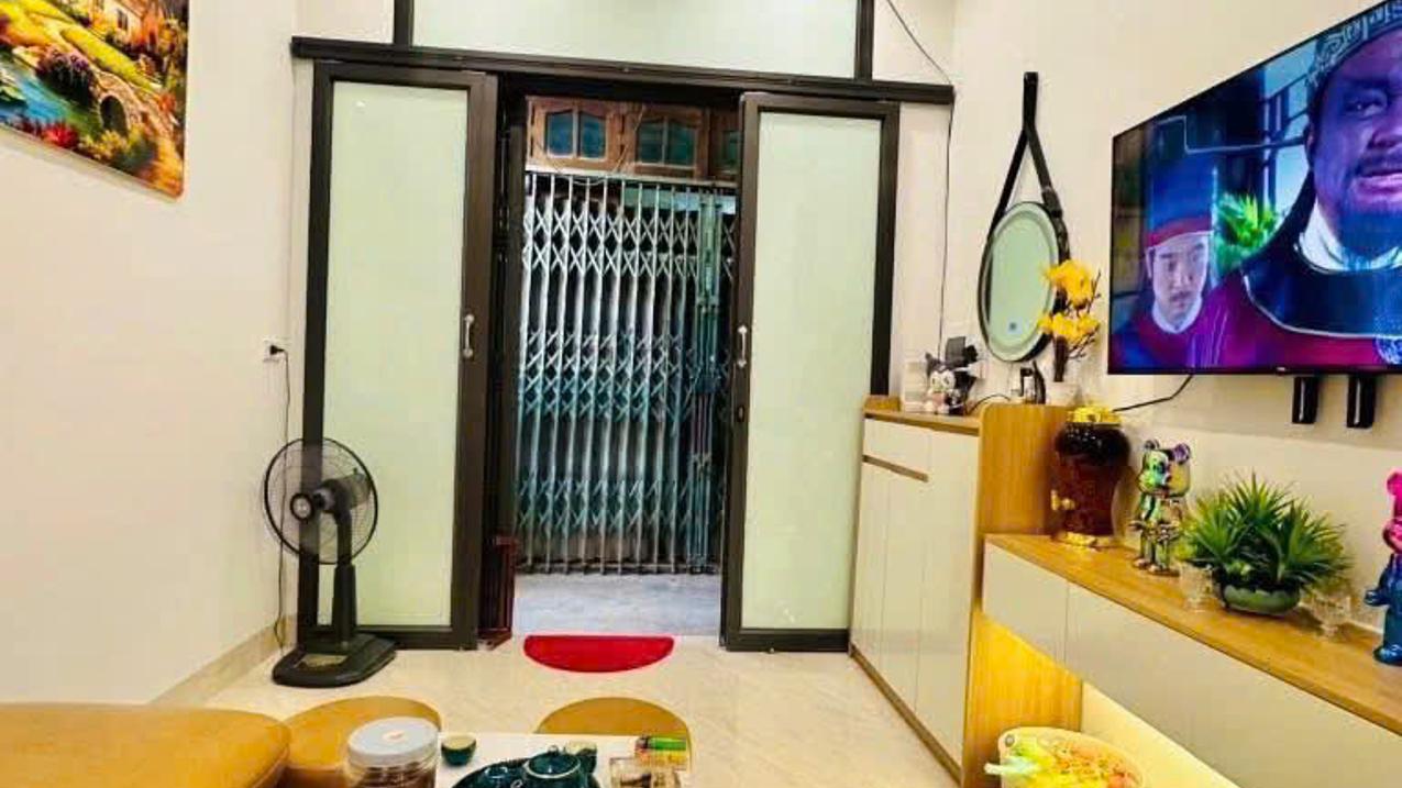Bán nhà Ngõ Trương Định Hoàng Mai,  2PN 1WC,  giá 2.3 tỷ