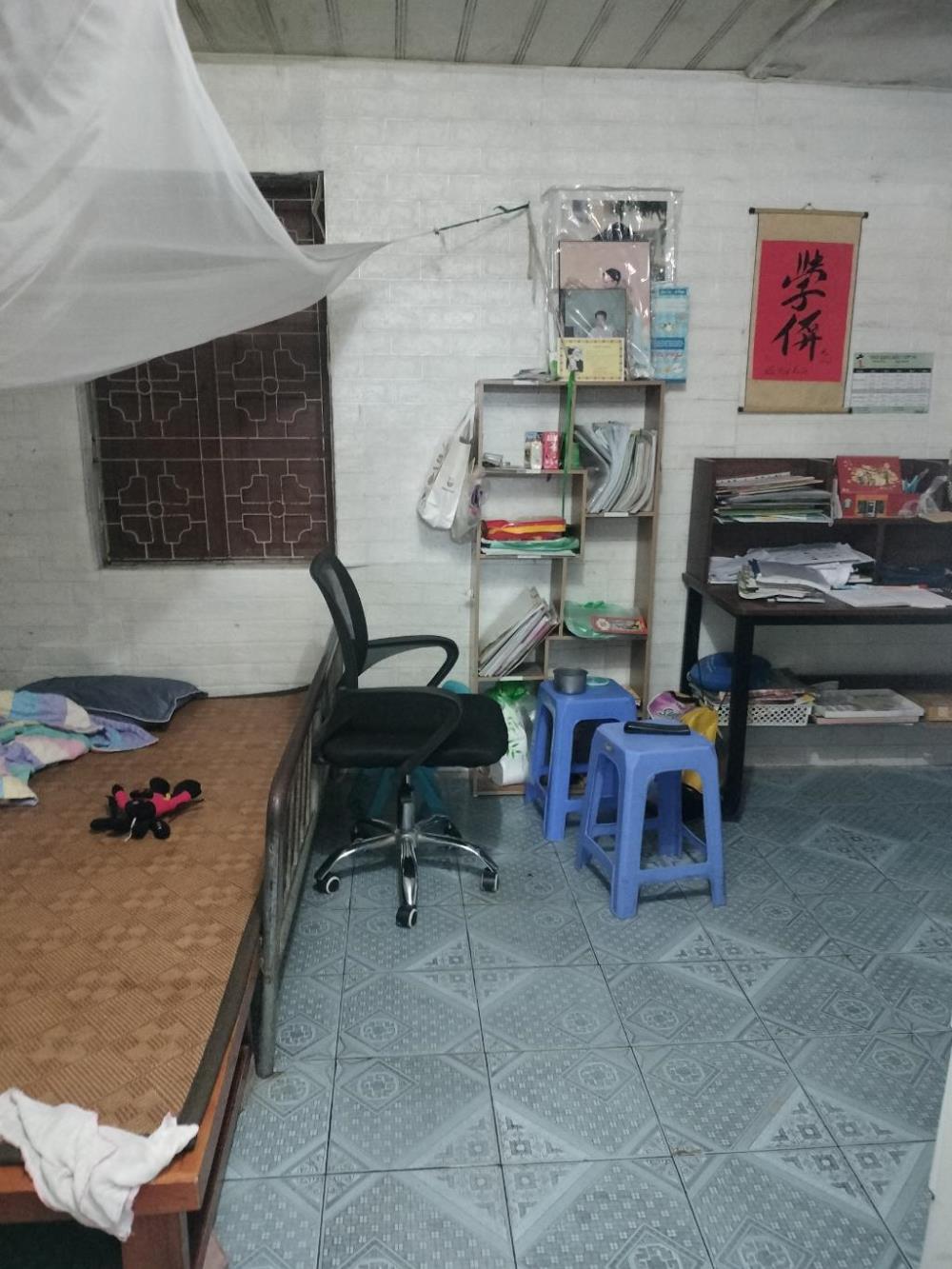 Bán nhà Sài Đồng,diện tích 80m2, lô góc ô tô tránh, ngõ thông khắp nơi