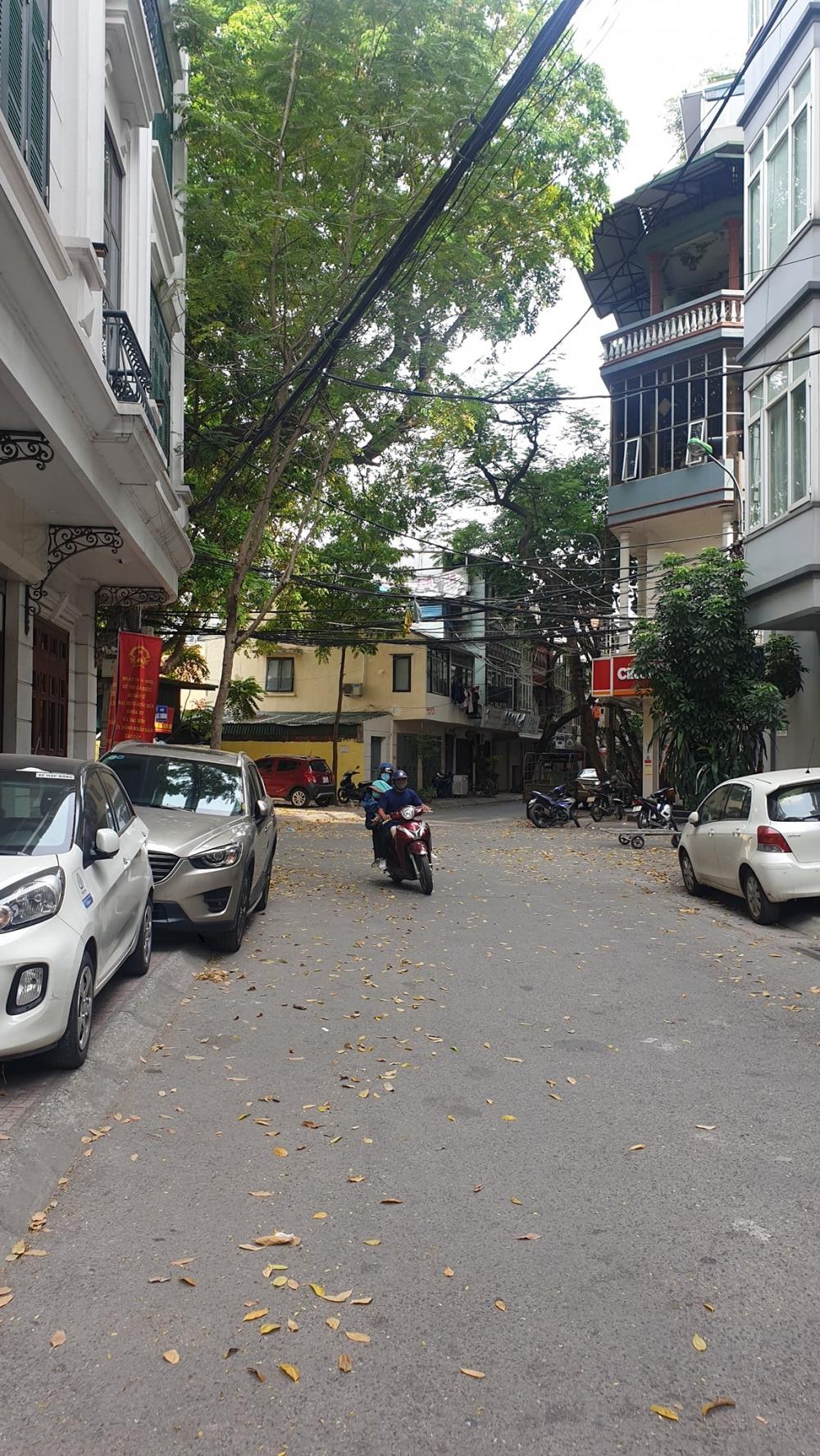 Bán nhà mặt phố Lạc Chính, Ba Đình, 219m2, gần ngã 3 Lạc Chính - Trấn Vũ, 205 tỷ có thương lượng