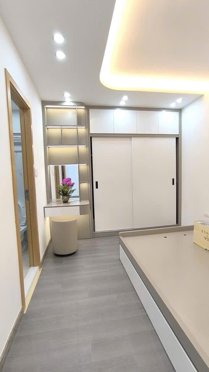 Bán căn Handiresco Lê Văn Lương, khu đô thị Trung Hoà, Nhân Chính, 2PN 2WC