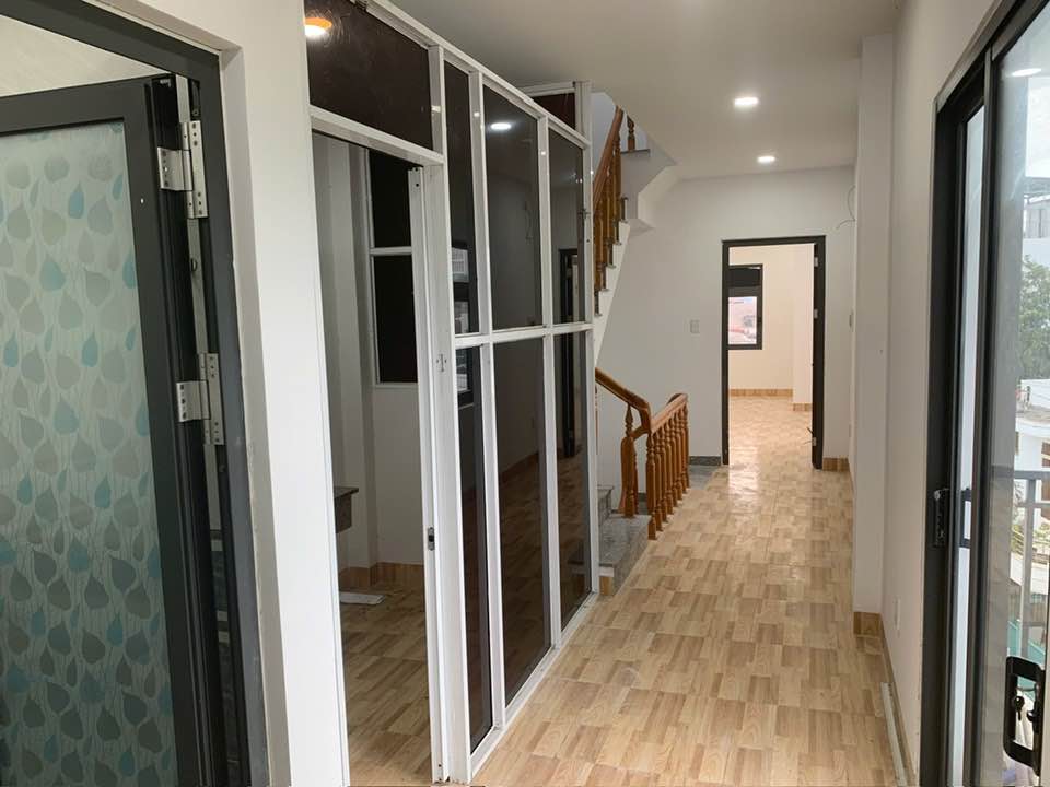 Cho thuê nhà Nha Trang, 4 tầng 80m², phù hợp văn phòng, giá 20 triệu
