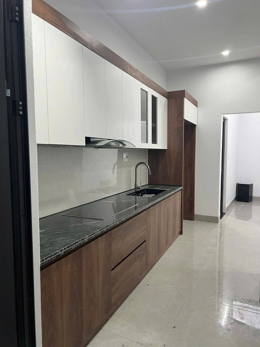 Bán nhà mới xây TP Thanh Hóa, 2 tầng kiên cố, full tiện ích, giá 3.6 tỷ thương lượng