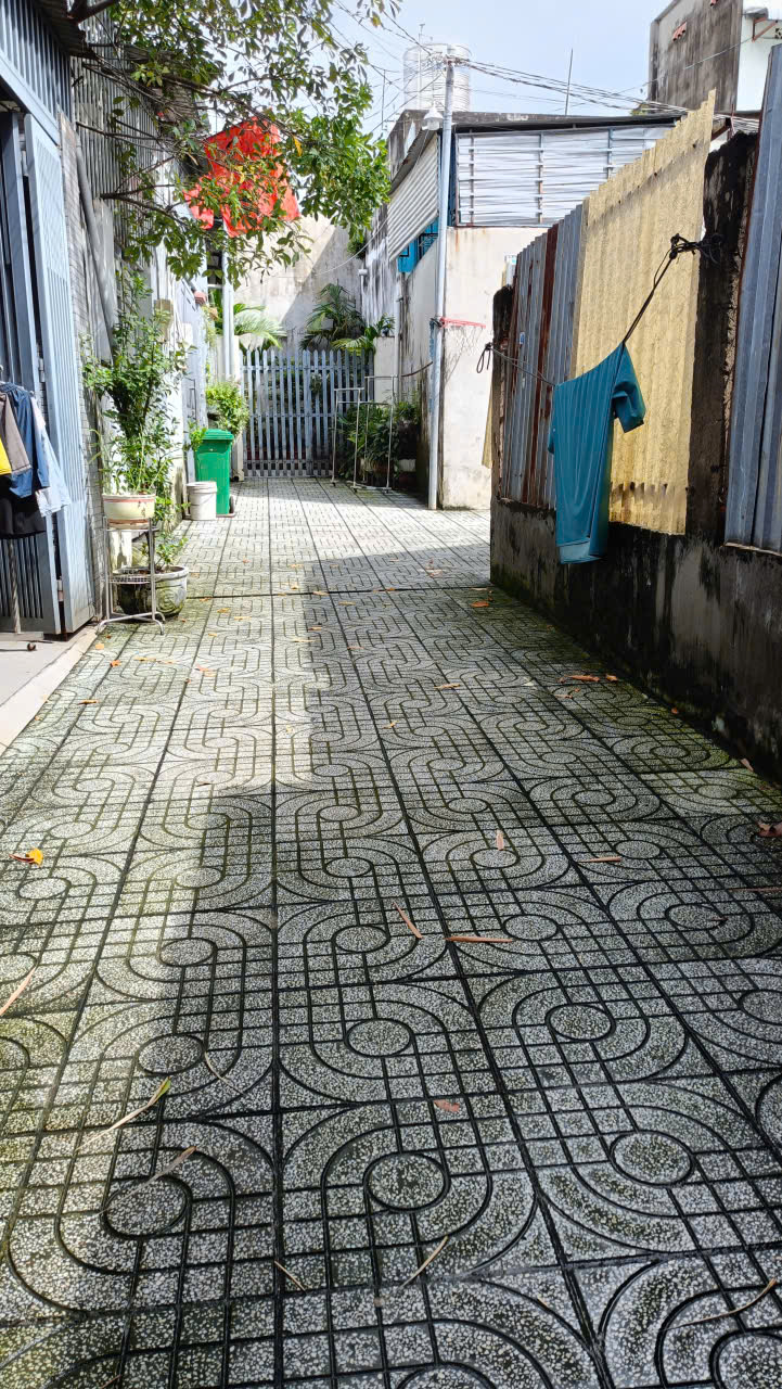 Bán nhà chợ Điều Long Bình, Long Bình, 5x22m, gần chợ, trường