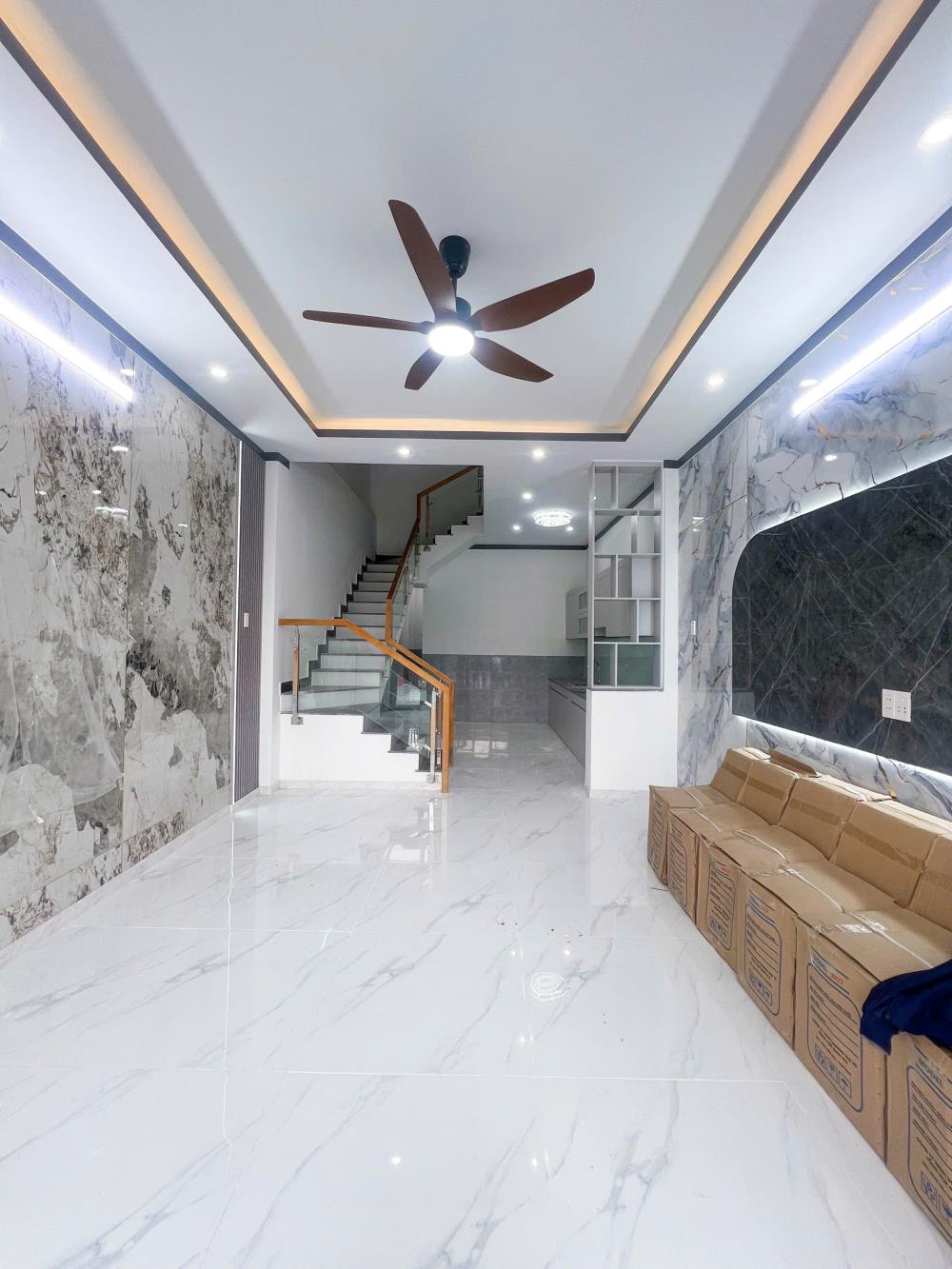 Bán nhà Phước Tân Biên Hòa 80m², sổ hồng riêng, gần sân bay Long Thành, giá 2,55 tỷ
