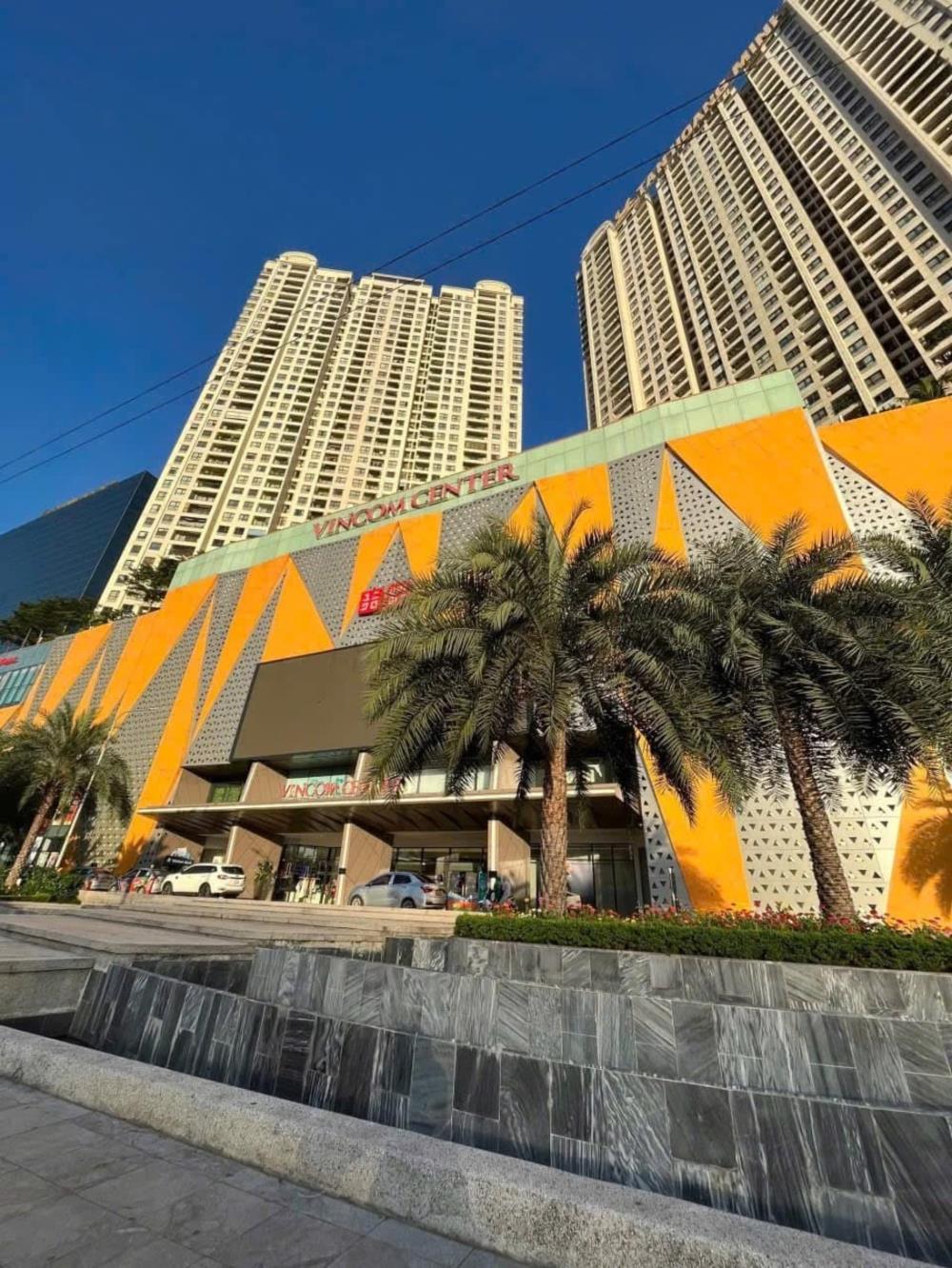 Bán chung cư vinhomes Trần Duy Hưng, view hồ D capitale, 1PN, giá 6.x tỷ