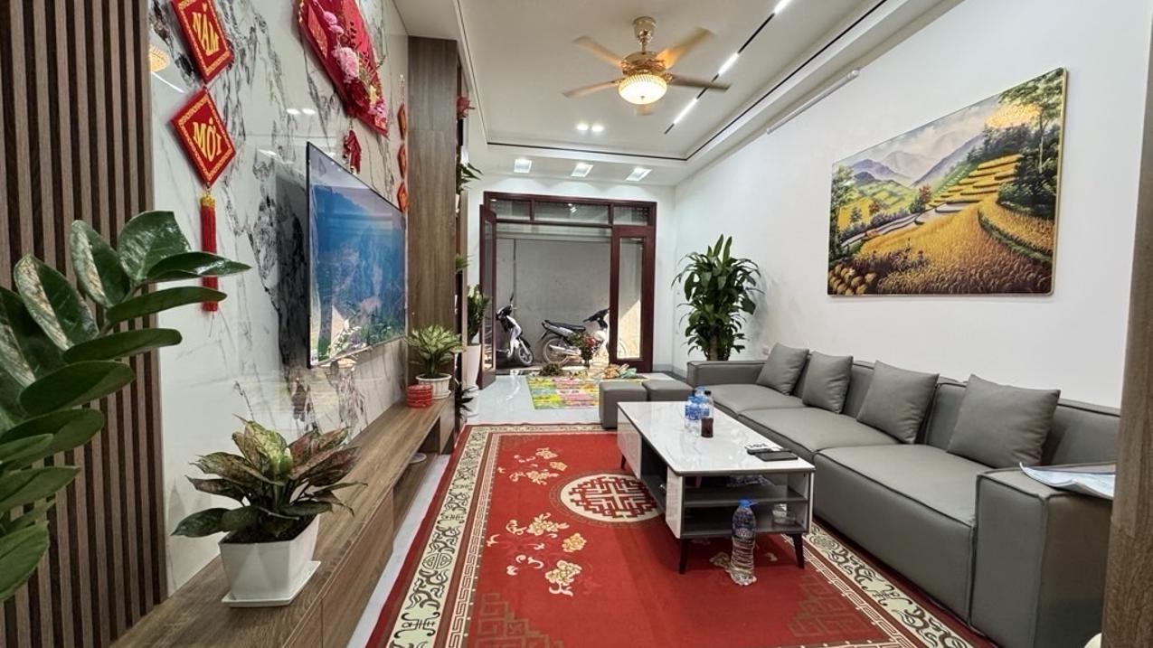 BÁN NHÀ XUÂN THỦY FULL NỘI THẤT 35M, 6 TẦNG THANG MÁY 12,950 TỶ MẶT NGÕ THÔNG,20M RA PHỐ
