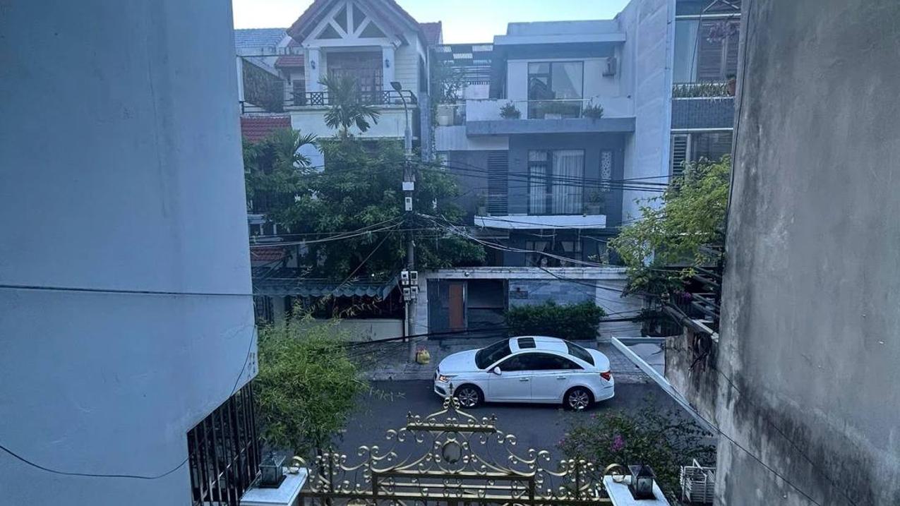 bán gấp nhà vũ trọng phụng 3 tầng, giá 7,8 tỷ đồng