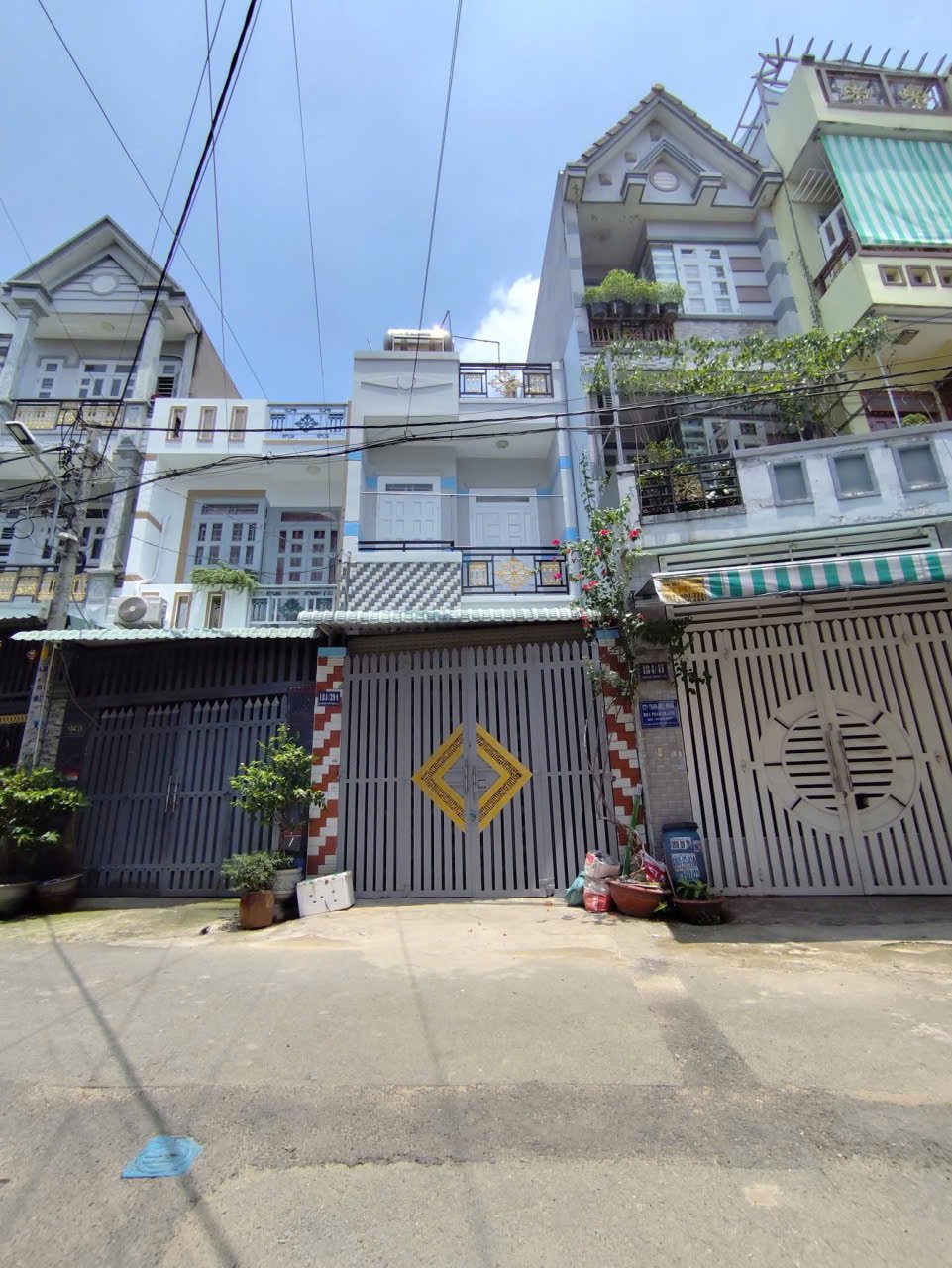 BÁN NHÀ MỚI 1 LẦU, HIỆP THÀNH 13, QUẬN 12, ĐƯỜNG NHỰA 5M, Ô TÔ ĐỖ TRONG NHÀ