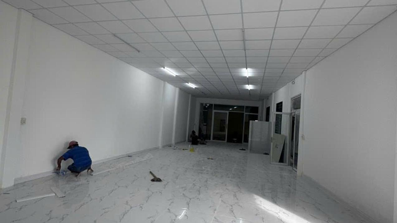 Bán nhà Linh Đông Thủ Đức, diện tích 180m², mặt tiền kinh doanh, giá 10,7 tỷ