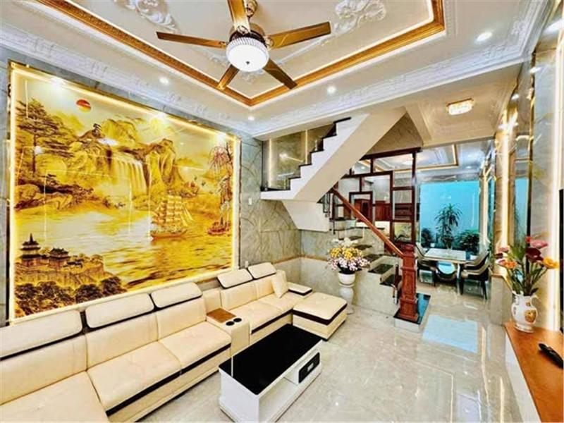 Bán gấp nhà Phan Đăng Lưu Phú Nhuận, diện tích 66m², vị trí đắc địa, giá 13,5 tỷ