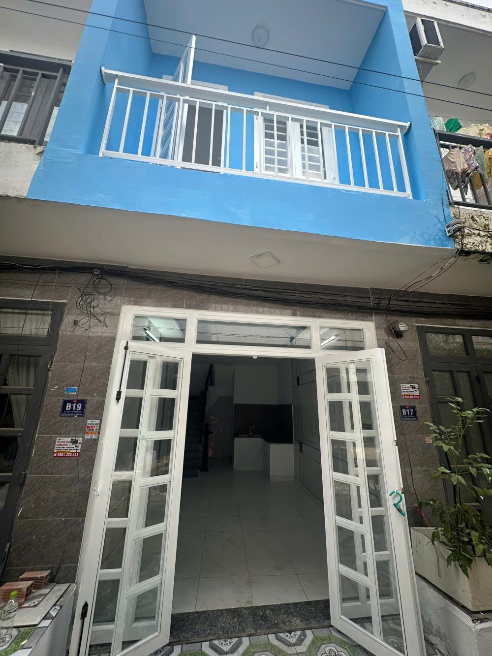 Chính chủ bán nhà sổ riêng ngay Hóc Môn giá chỉ 449tr