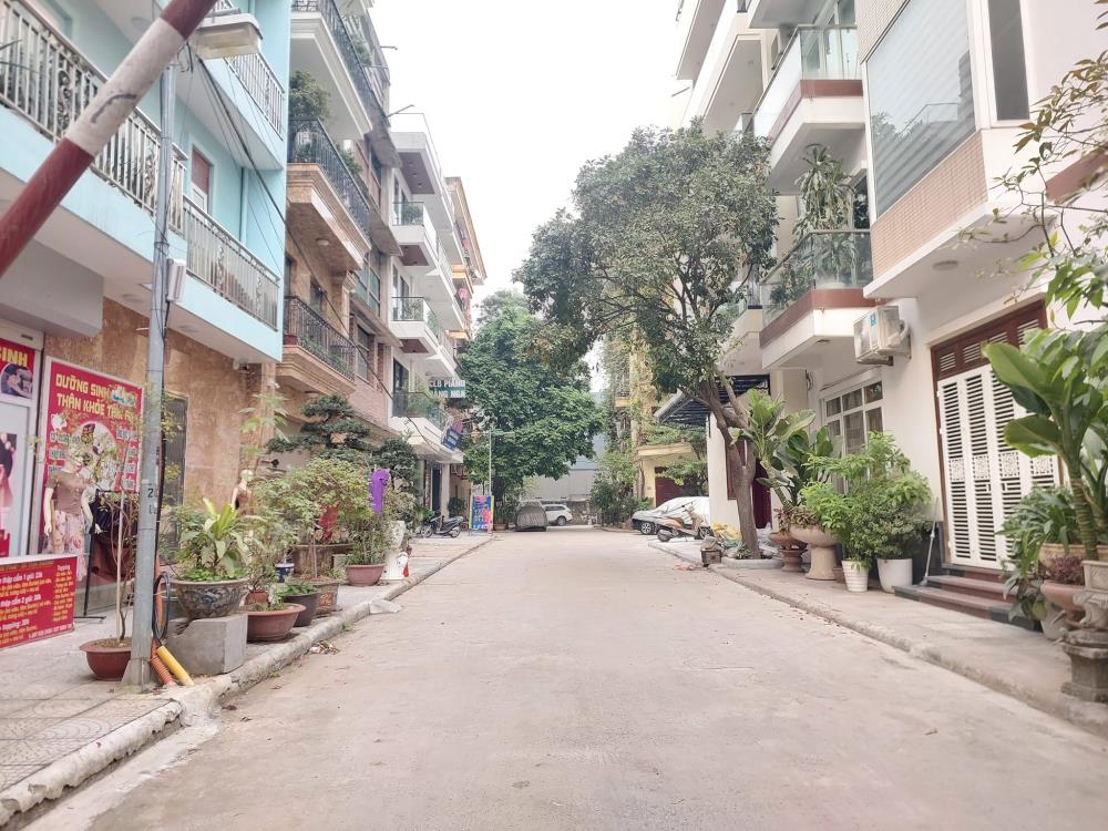 Bán nhà Tây Hồ 50m2, 5 tầng giá 16.8 tỷ - phân lô ô tô, vỉa hè, trung tâm
