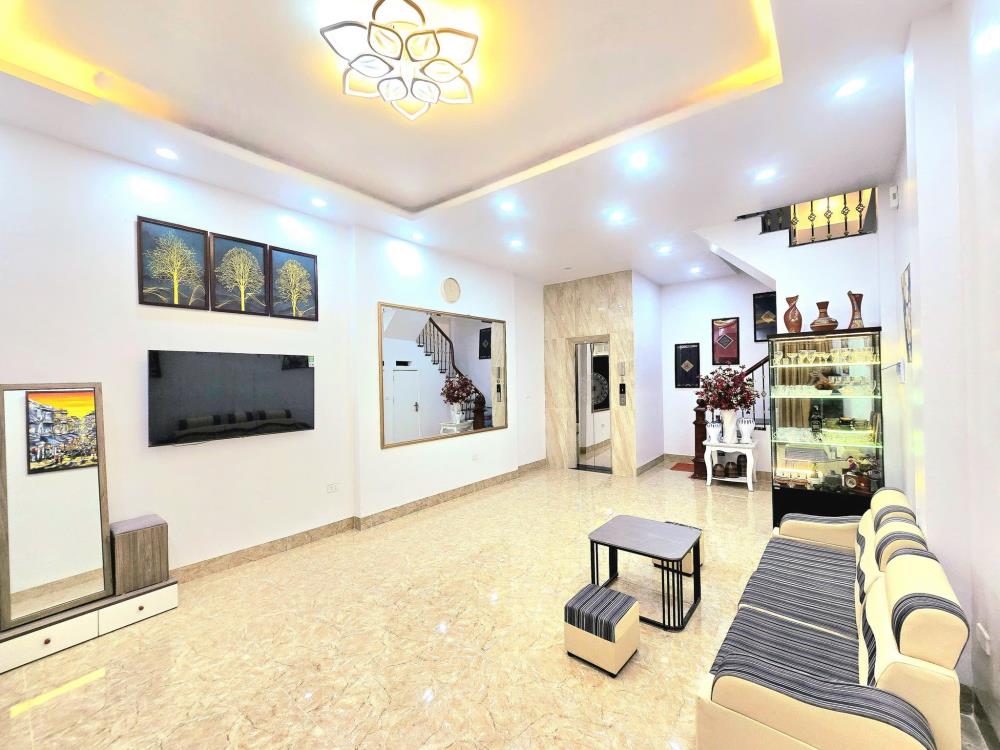 Bán nhà Láng Hạ phân lô 6T thang máy oto 5 tạ qua nhà ngõ thông kd