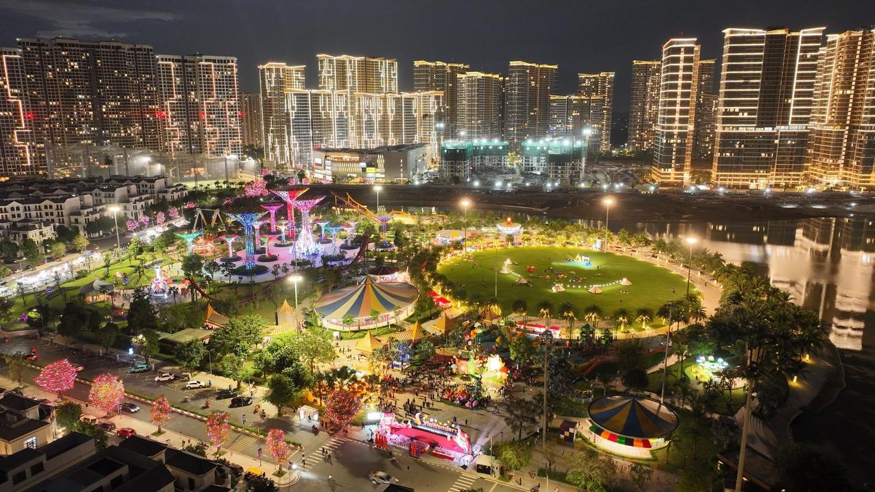 Bán gấp căn 2PN Rainbow Vinhomes Grand Park, giá tốt, sổ hồng, có khách thuê sẵn