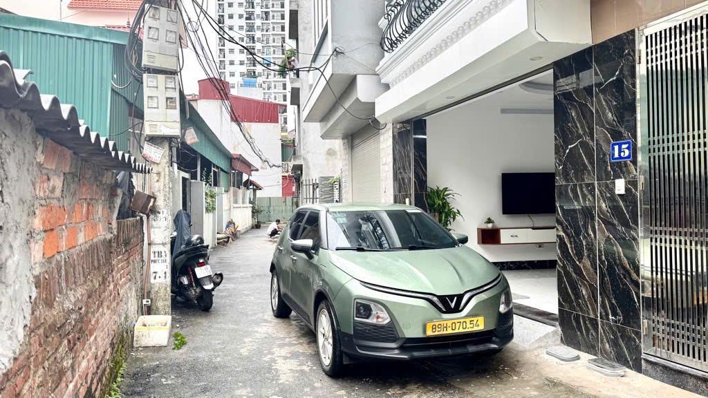 Nhà mới Long Biên, Bát Khối – diện tích 32m² ô tô đỗ, full nội thất, giá 5,9 tỷ