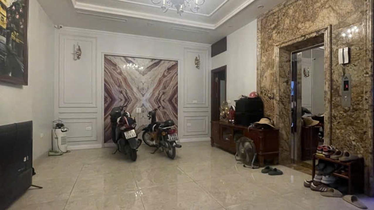 Nhà Đẹp Tứ Liên Dân Xây 7 Tầng Thang Máy 10m Ôtô nhỉnh 15 Tỷ