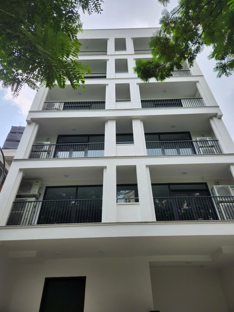 Tòa nhà Nghĩa Đô, Cầu Giấy, tổ hợp văn phòng & kinh doanh, diện tích 210m², 95 tỷ