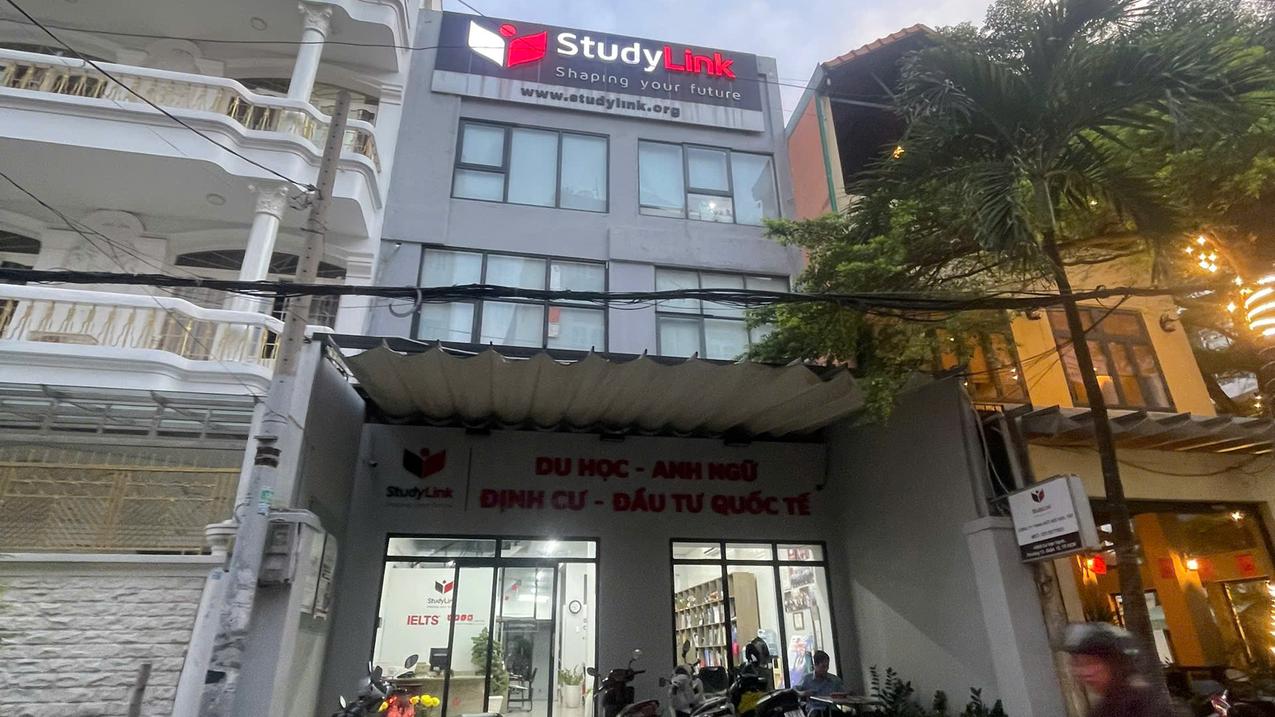 Bán nhà mặt tiền Sư Vạn Hạnh P12 Q.10, giá chỉ 20 tỷ