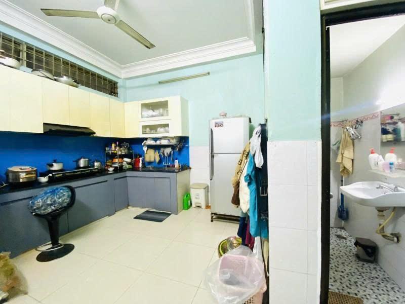 Bán nhà mặt tiền Bạch Đằng, 3 tầng BTCT, 4x23m, giá chỉ 20.5 tỷ có thương lượng