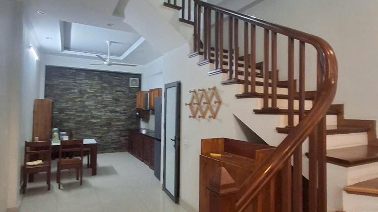 BÁN NHÀ NGUYỄN VĂN CỪ, LONG BIÊN OTO TRÁNH 64M NHỈNH 13 TỶ