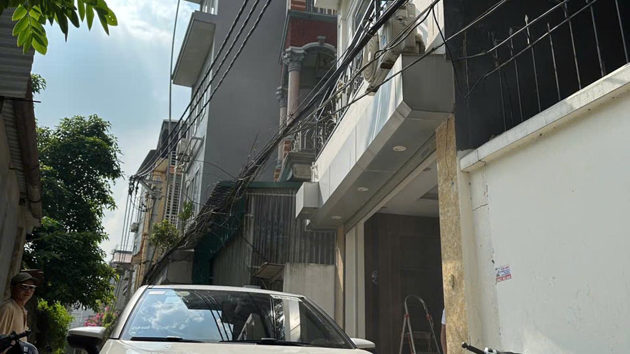 Bán nhà Đa Sỹ, 5 tầng ô tô thông, nhỉnh 8 tỷ