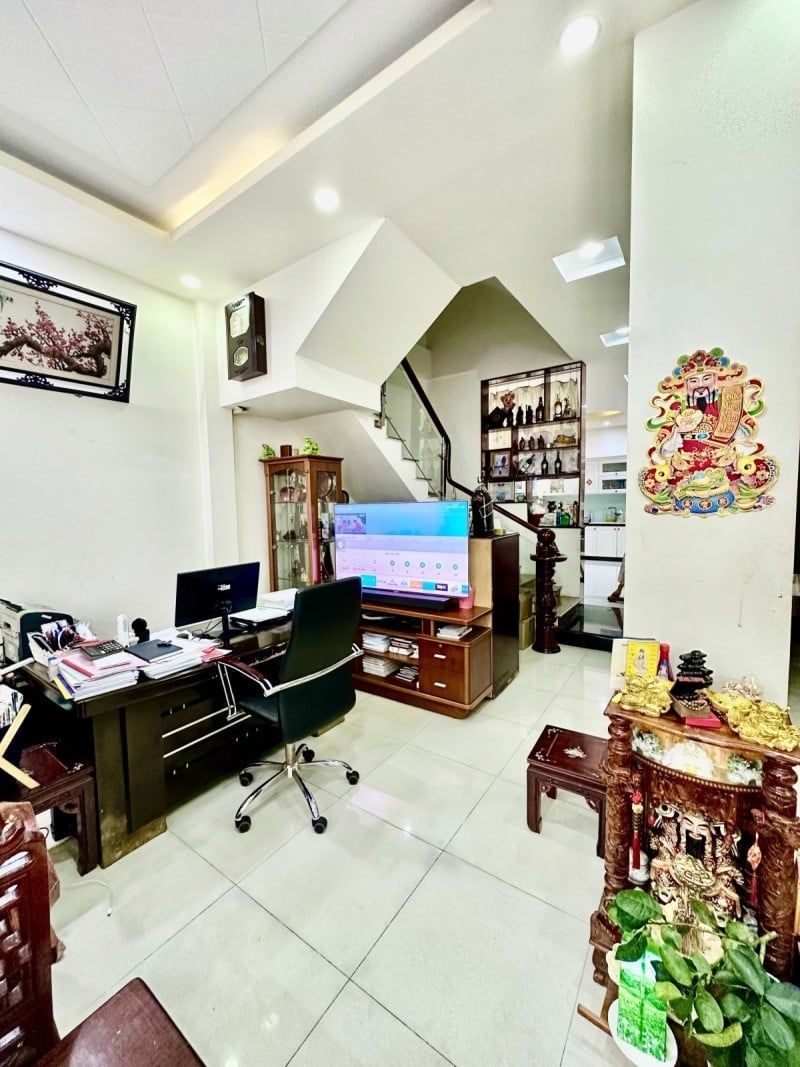 Bán Nhà Đồng Xoài Phường 13 Tân Bình, 7x19m 5 Tầng, giá 18 Tỷ