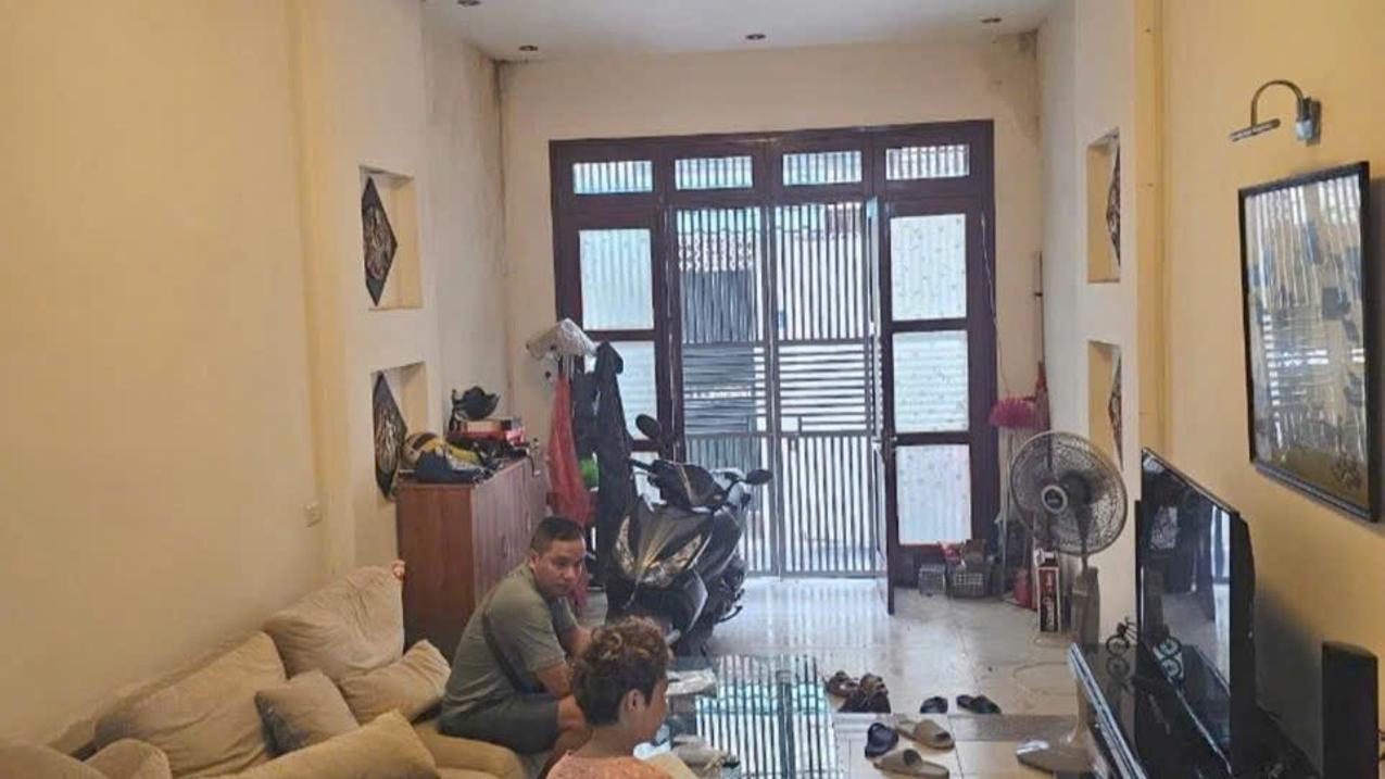 Bán nhà Khương Đình, 5 tầng kiên cố, ba gác đỗ cửa giá 7,8 tỷ