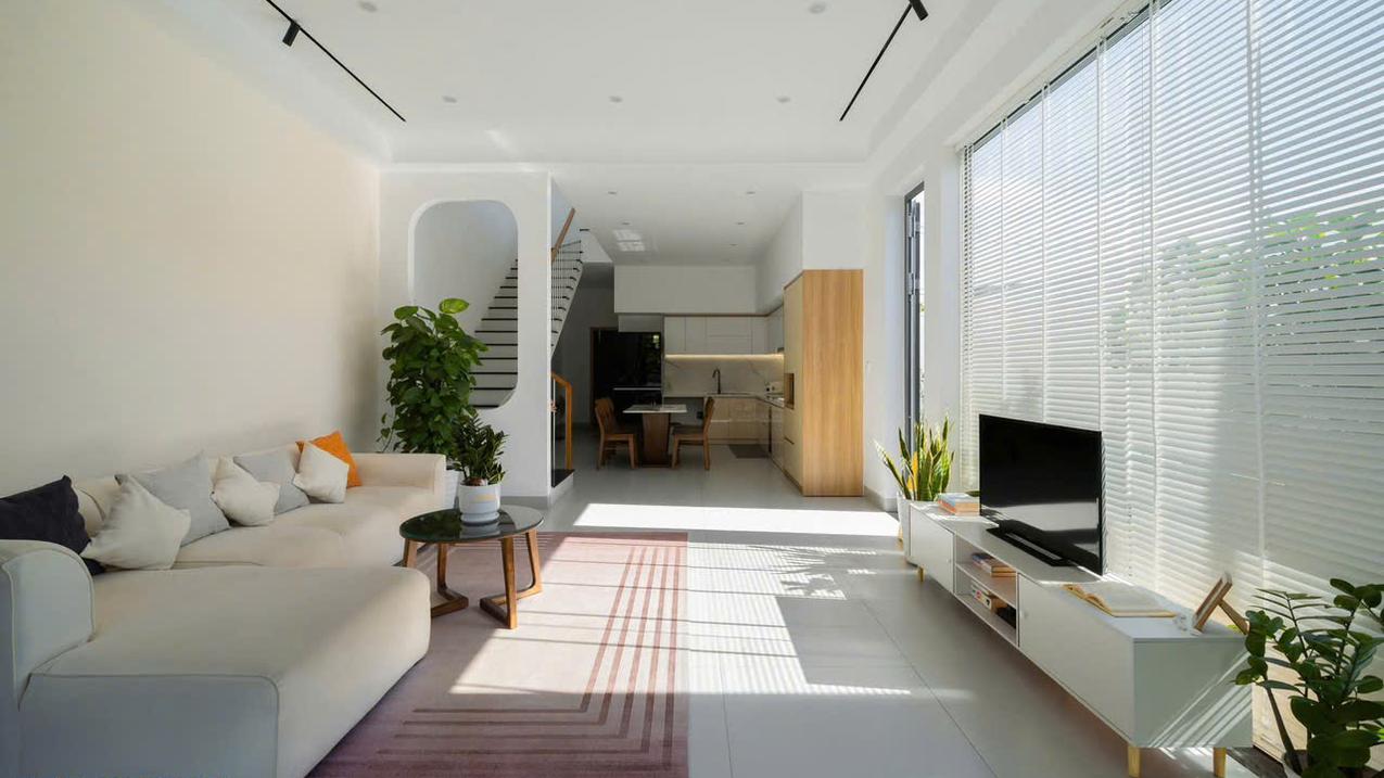 Nhà đẹp 5 tầng Chiến Thắng, Hà Đông, Phù hợp ở và văn phòng – dt 40m², giá 12,5 tỷ