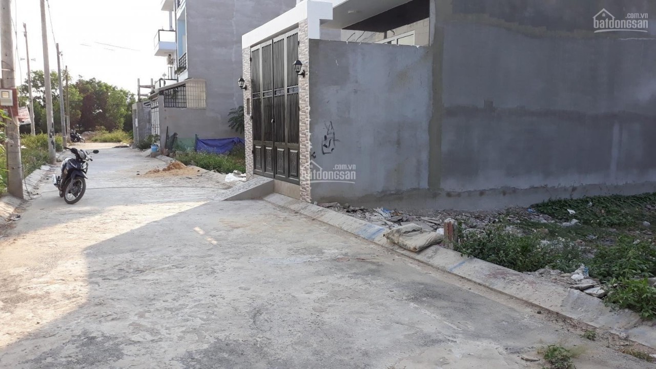 Bán đất nền giá rẻ Quận 9, Phường Phú Hữu, TPHCM giá nhỉnh 9 tỷ