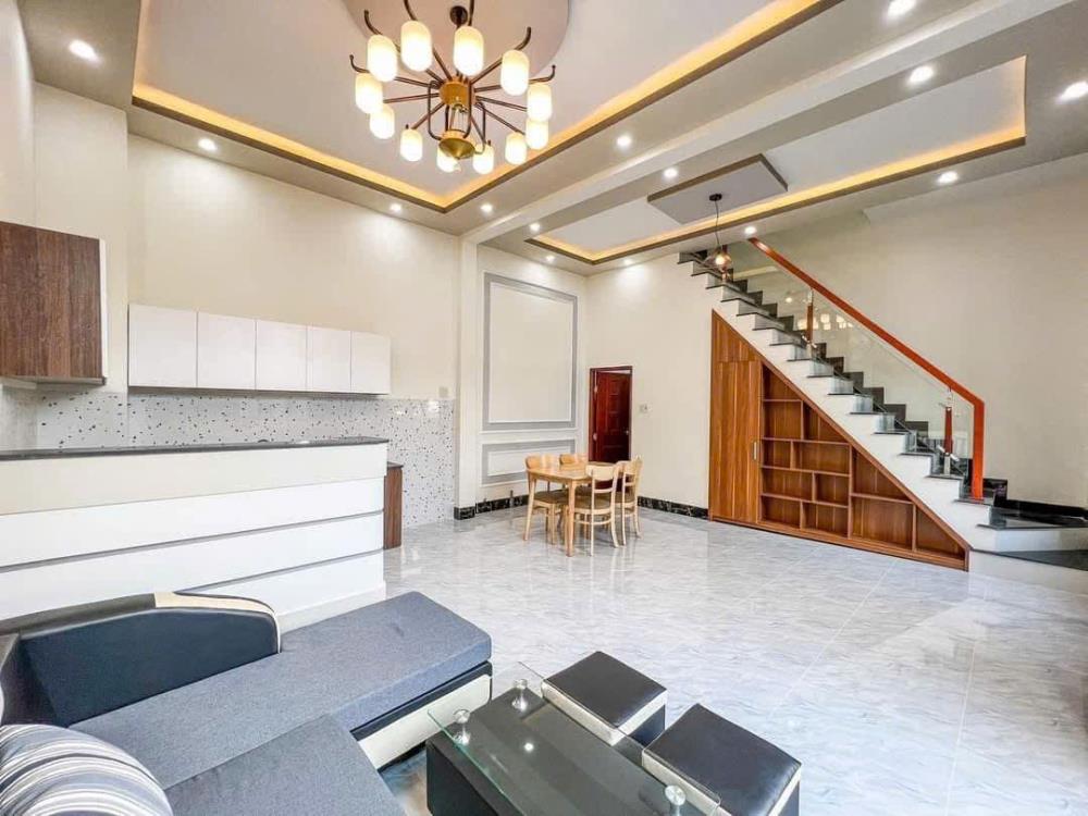 Bán nhà dưới 3 tỷ Bình Thủy Cần Thơ – Hẻm CMT8, diện tích 85m², full nội thất