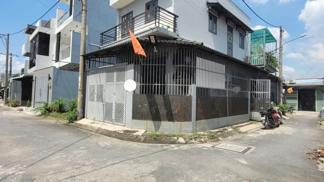 BÁN NHÀ BÌNH CHIỀU, THỦ ĐỨC, LÔ GÓC KHU PHÂN LÔ, Ô TÔ NGỦ TRONG NHÀ CHỈ HƠN 3 TỶ