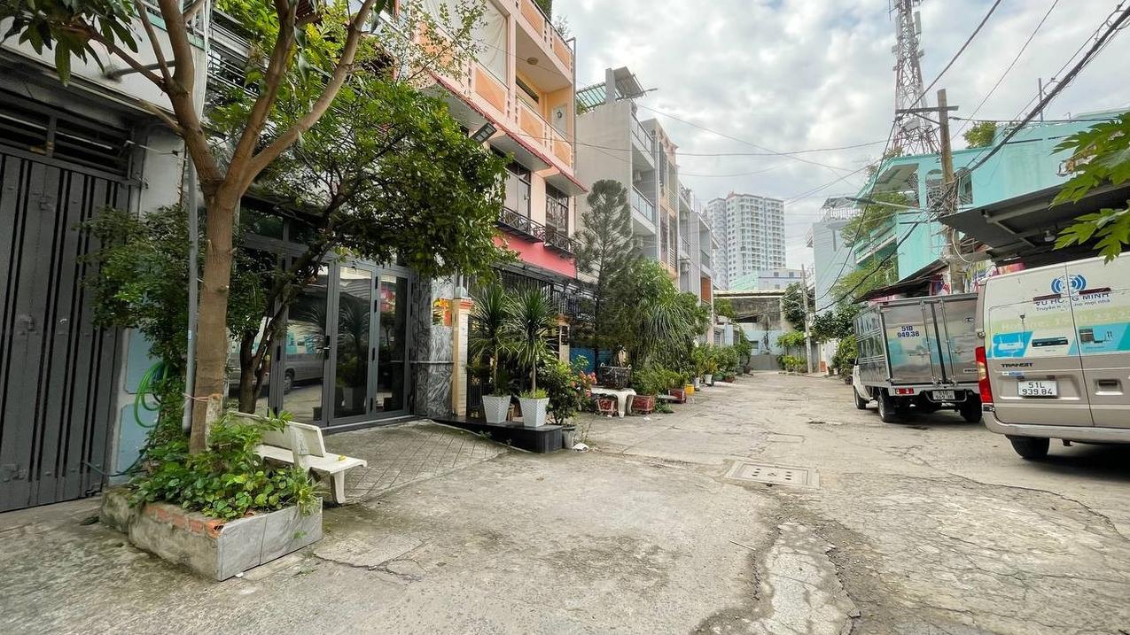 Bán nhà mặt tiền Nguyễn Nghiêm, Tân Phú, CN 80m2, A4, 4 Tầng, Dòng tiền 20 triệu