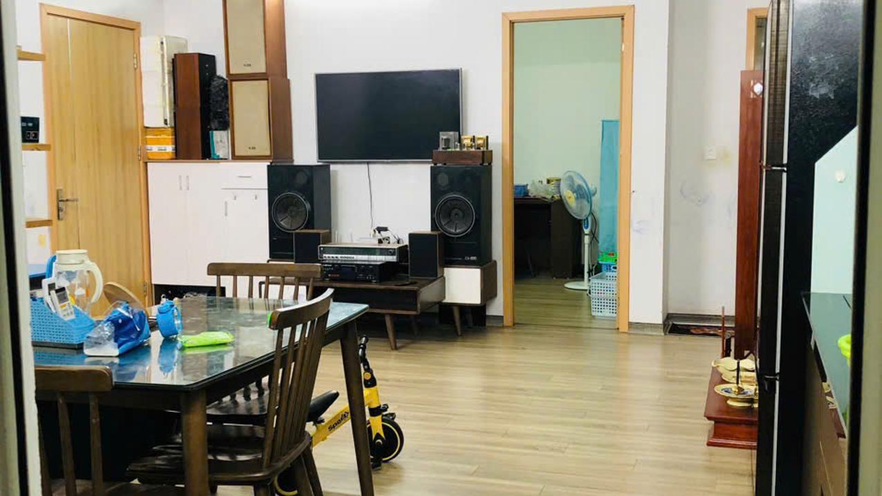 Bán gấp căn hộ tại Thanh Hà, Hà Đông, 70m2, full nội thất, không gian sống yên tĩnh