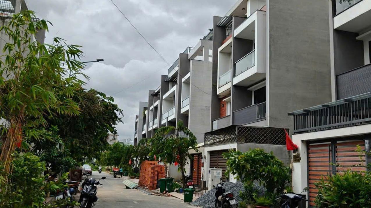 BÁN GẤP LÔ ĐẤT NGAY BỜ KÈ THAM LƯƠNG, Q12, 5x24M, VỊ TRÍ VIP